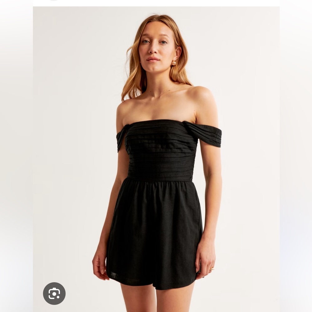 Abercrombie & Fitch Elegant Emerson Black Romper